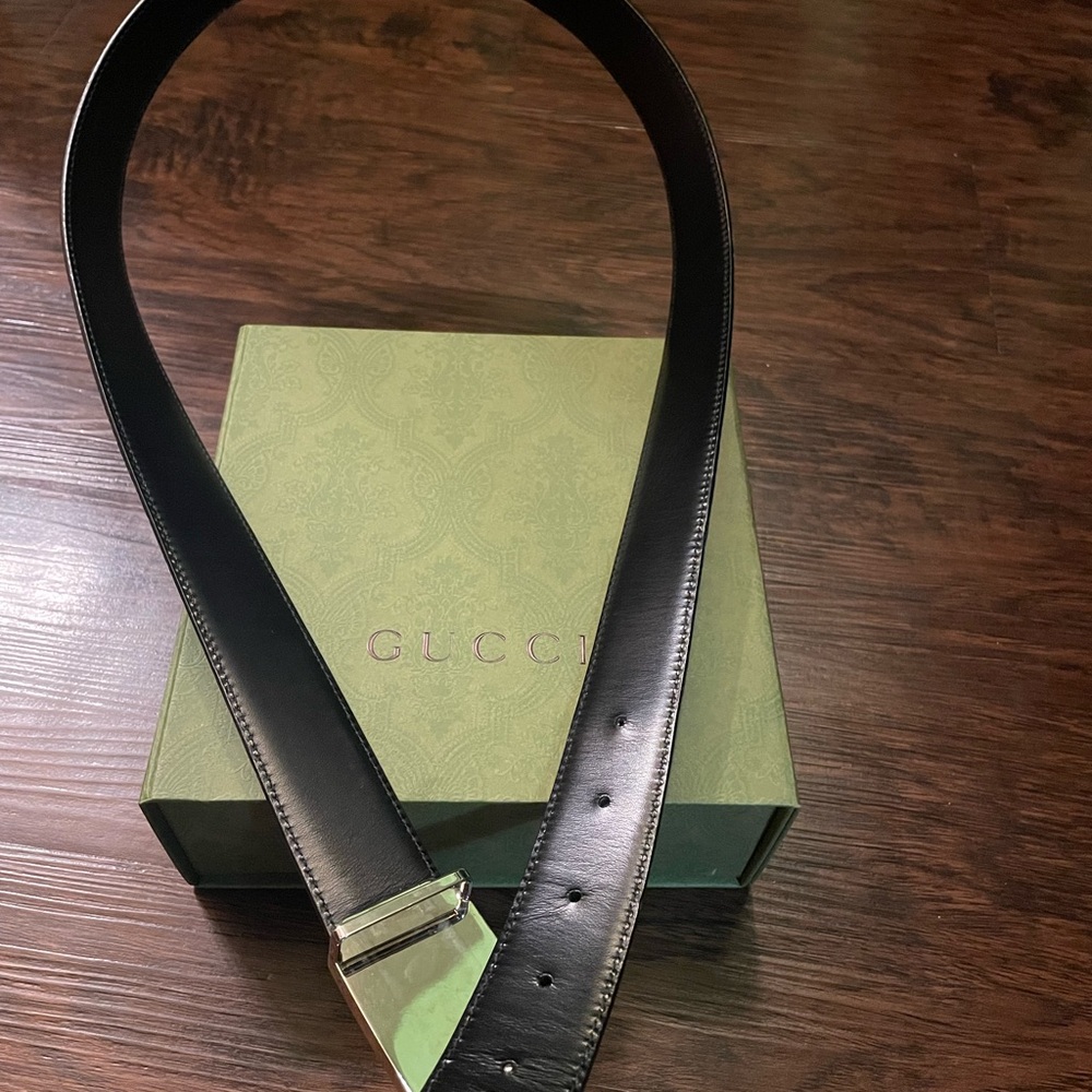Gucci Black Signature Logo Leather Belt With Rectangular Buckle Size 105•42 - Picture 4 of 8